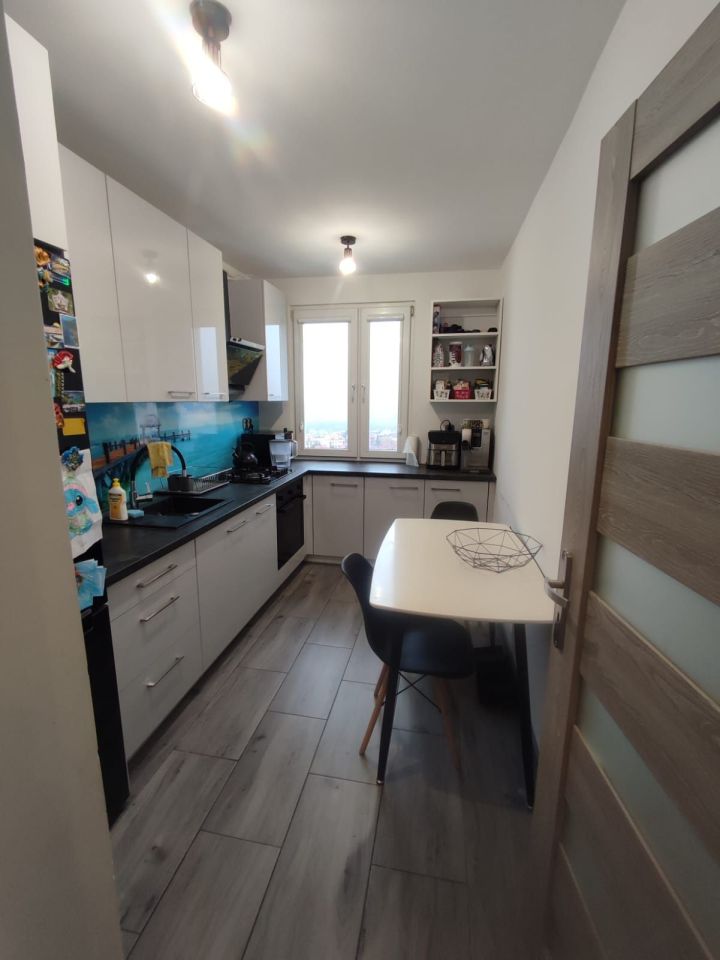 Mieszkanie 3-pokojowe Kielce, os. Na Stoku. Zdjęcie 2