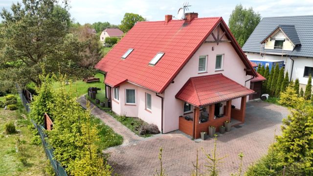 dom wolnostojący, 4 pokoje Jabłowo, ul. Działkowa. Zdjęcie 2