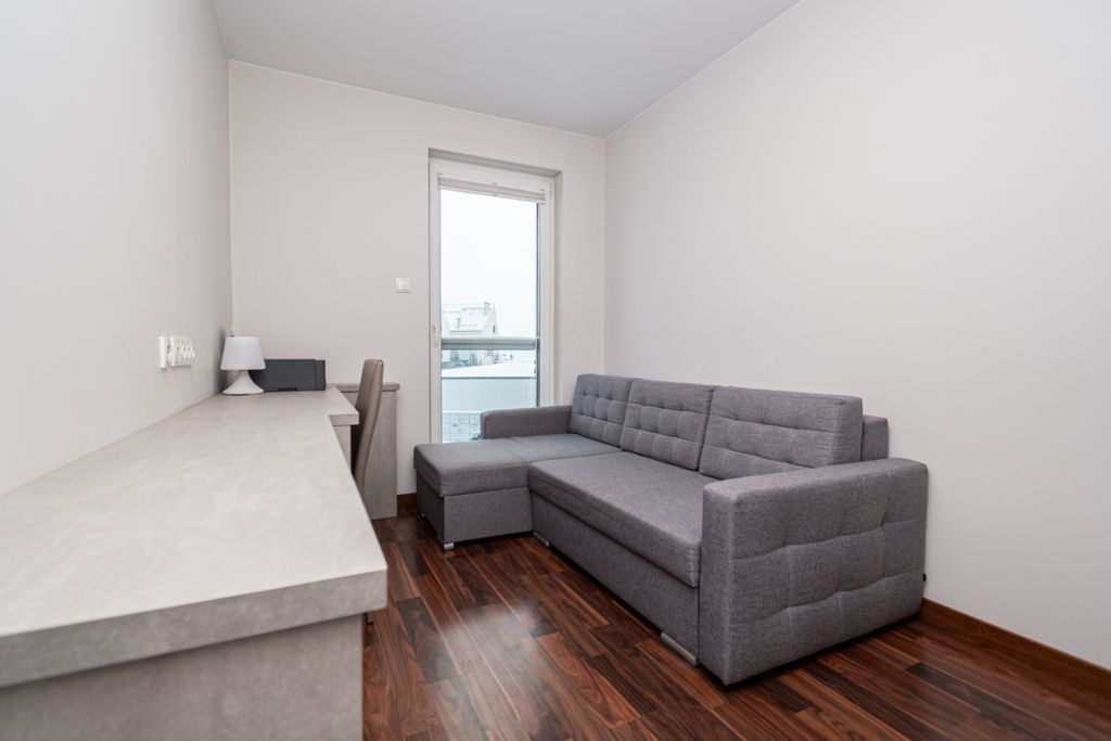 Mieszkanie 4-pokojowe Kościelna Wieś, ul. Spacerowa. Zdjęcie 4