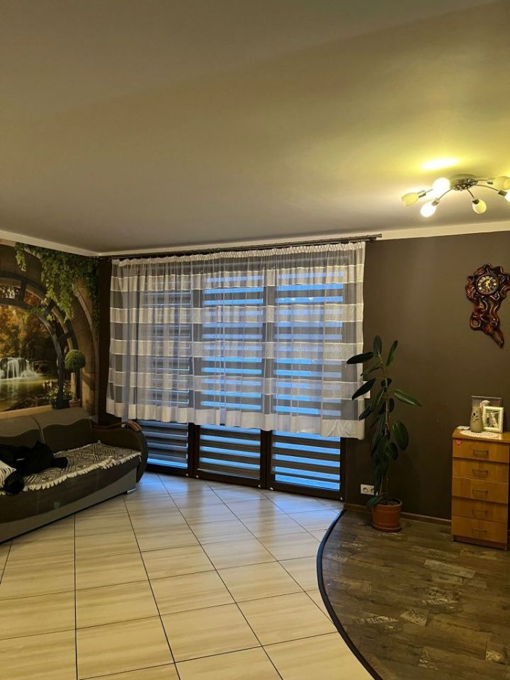 dom wolnostojący, 4 pokoje Kozłów. Zdjęcie 2