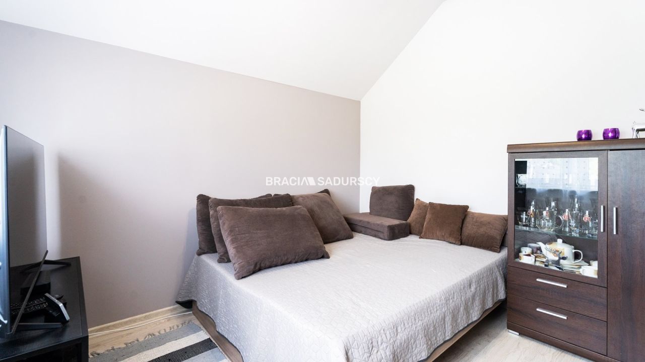 Mieszkanie 4-pokojowe Tomaszowice, ul. Kolberga. Zdjęcie 19