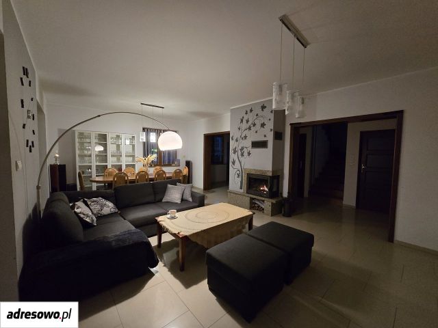 dom wolnostojący, 7 pokoi Strzegom, ul. Bukowa. Zdjęcie 1