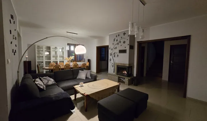 dom wolnostojący, 7 pokoi Strzegom, ul. Bukowa