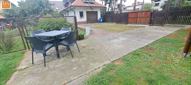 bliźniak, 8 pokoi Niepołomice, ul. Świerkowa. Zdjęcie 2