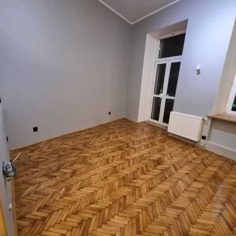 Mieszkanie 1-pokojowe Łódź Polesie. Zdjęcie 1