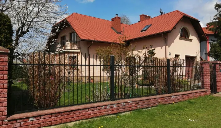 dom wolnostojący, 5 pokoi Bielsko-Biała Leszczyny, ul. Bolesława Prusa