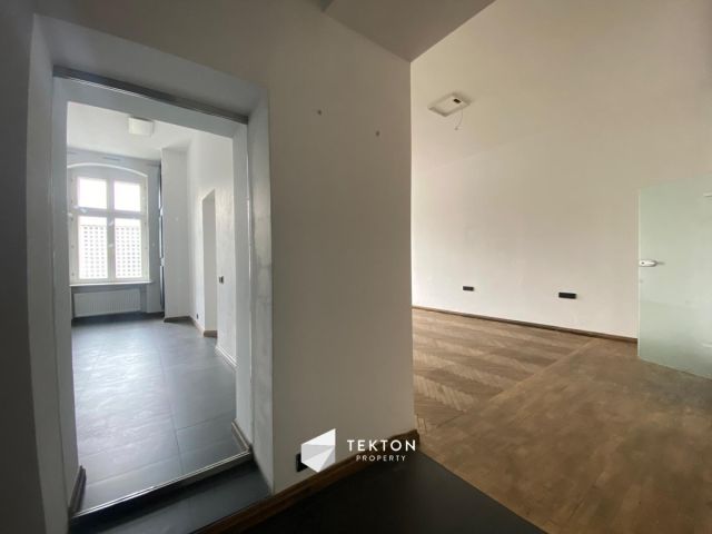 Mieszkanie 3-pokojowe Poznań Stare Miasto, ul. Franciszka Ratajczaka. Zdjęcie 19