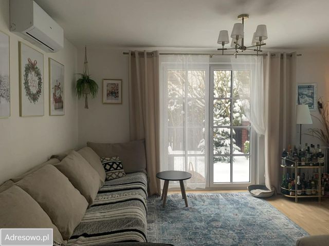 dom szeregowy, 5 pokoi Józefosław, ul. Saturna. Zdjęcie 1