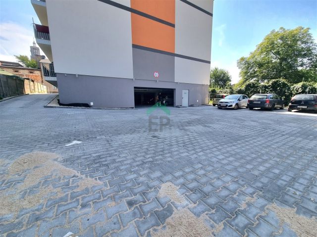 Garaż/miejsce parkingowe Częstochowa Ostatni Grosz, ul. Spadzista. Zdjęcie 1