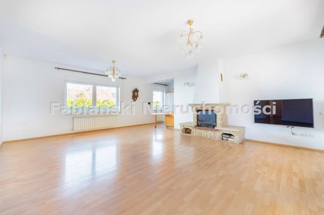 dom wolnostojący, 4 pokoje Skórzewo. Zdjęcie 1