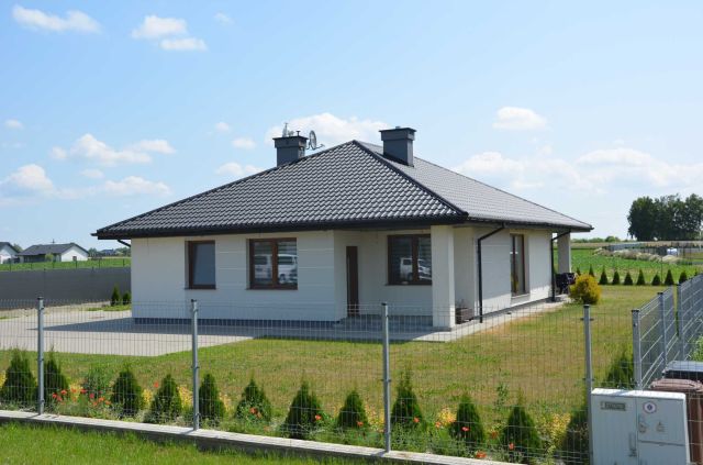 dom wolnostojący, 4 pokoje Szeromin. Zdjęcie 1