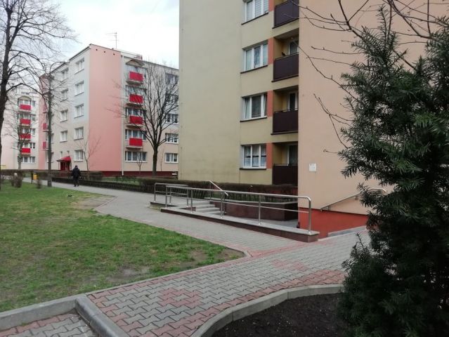 Mieszkanie 3-pokojowe Płock, ul. Jana Kochanowskiego. Zdjęcie 1