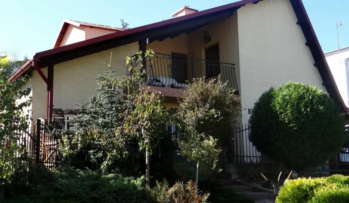 dom wolnostojący, 5 pokoi Krosno Zawodzie, ul. Spacerowa