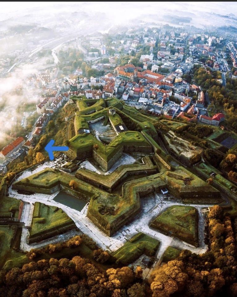 Lokal Kłodzko Centrum, ul. Waleriana Łukasińskiego. Zdjęcie 9