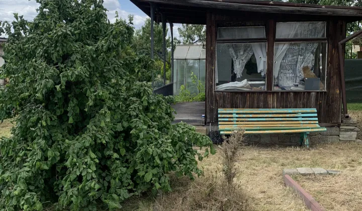 Działka rod Leszno Leszczynko, Dożynkowa