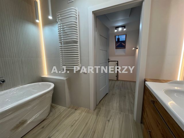 dom wolnostojący, 4 pokoje Koźmice Wielkie. Zdjęcie 12