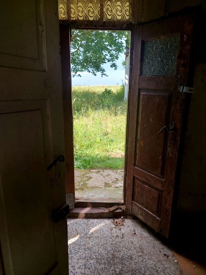 dom wolnostojący, 2 pokoje Somsiory. Zdjęcie 11