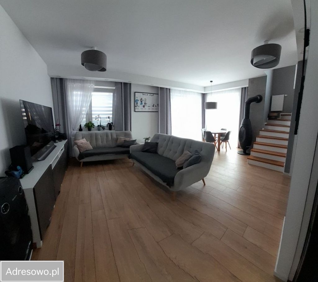 bliźniak, 4 pokoje Łomianki Dolne, ul. Kościelna Droga. Zdjęcie 18