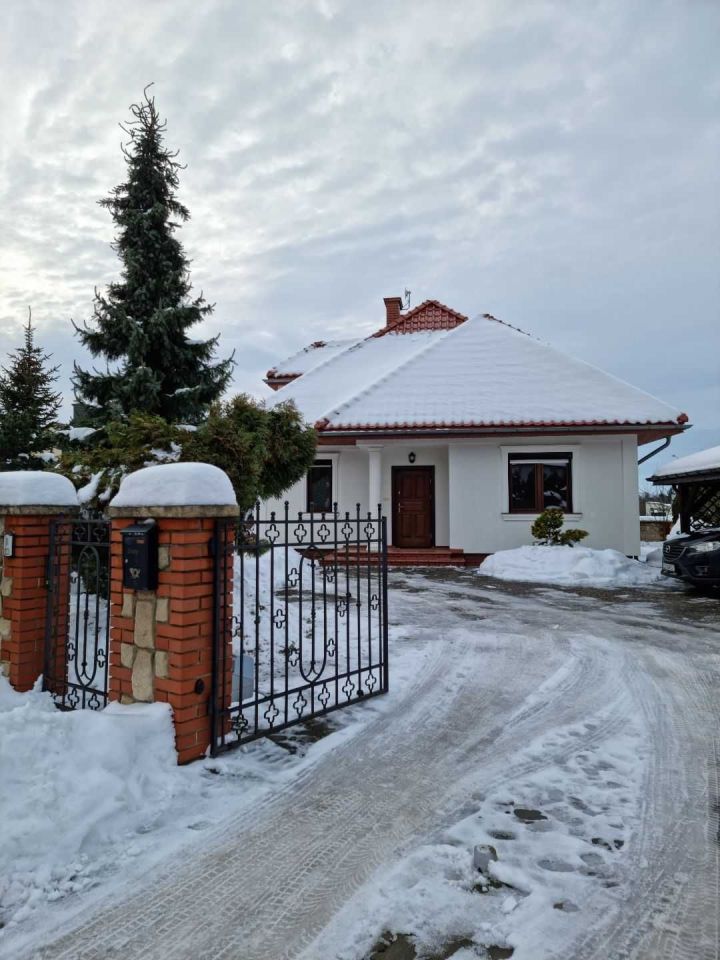 dom wolnostojący, 6 pokoi Zamość