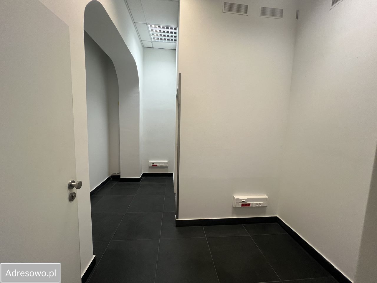 Lokal Wrocław Biskupin, ul. Karola Olszewskiego. Zdjęcie 4