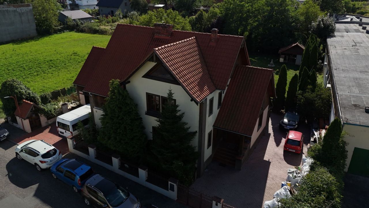 dom wolnostojący, 6 pokoi Kędzierzyn-Koźle. Zdjęcie 1