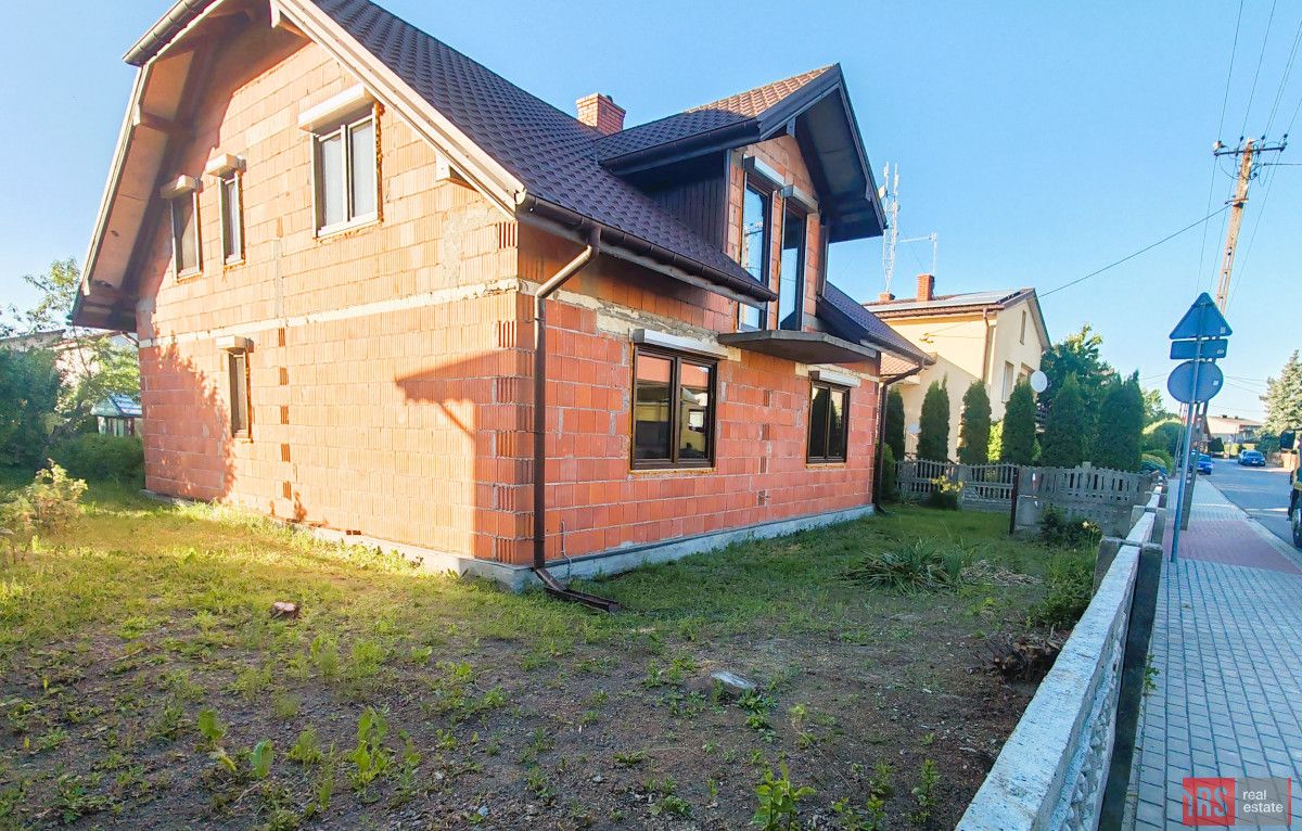 dom wolnostojący, 6 pokoi Władysławów, ul. Orla. Zdjęcie 2