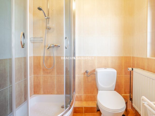 dom wolnostojący, 6 pokoi Zakopane Krzeptówki, ul. Przewodnika Józefa Krzeptowskiego. Zdjęcie 25