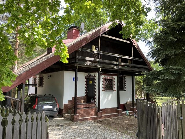 dom wolnostojący, 4 pokoje Kania Polska, ul. Miodowa. Zdjęcie 1