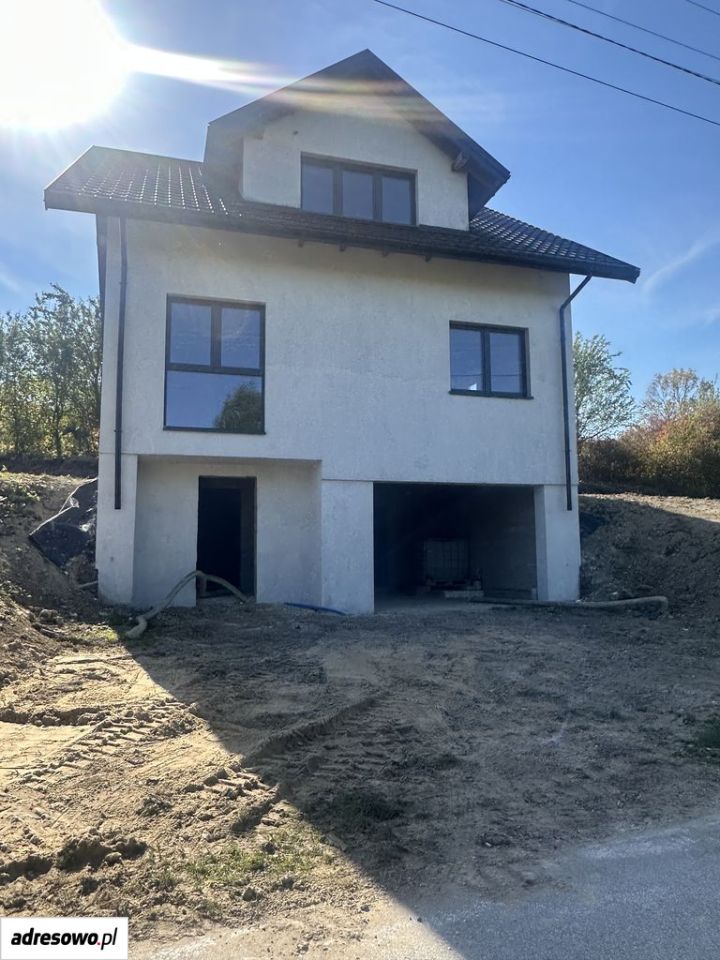 dom wolnostojący, 5 pokoi Zbrodzice. Zdjęcie 2