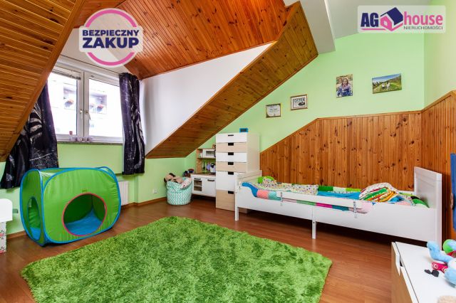 dom szeregowy, 8 pokoi Gdańsk Orunia, ul. Jana Czirenberga. Zdjęcie 16