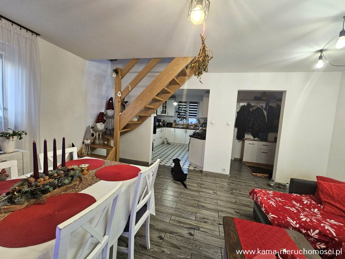 dom wolnostojący, 4 pokoje Czernica. Zdjęcie 2