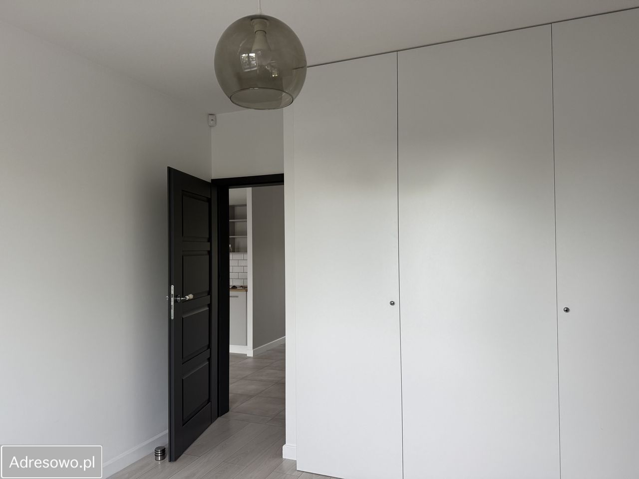 Mieszkanie 5-pokojowe Tłuszcz Centrum, ul. Kościelna. Zdjęcie 4