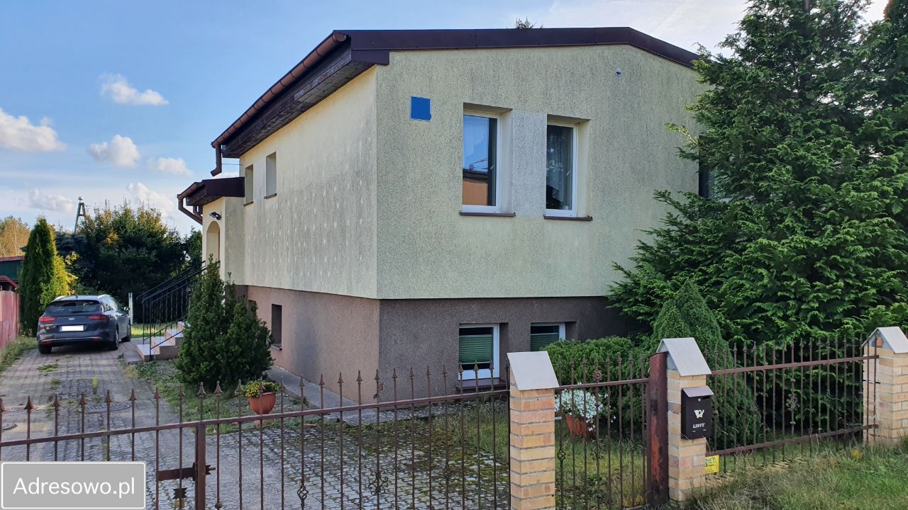 dom wolnostojący, 6 pokoi Koszalin Raduszka