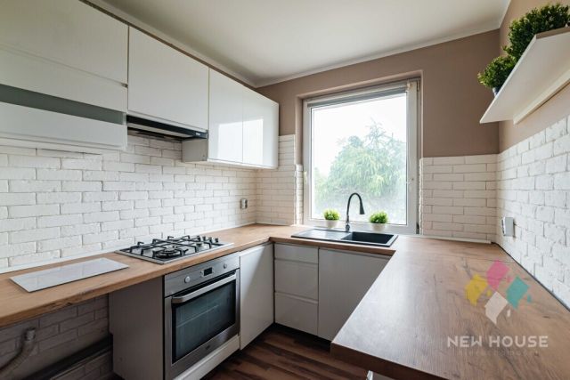 Mieszkanie 3-pokojowe Jesionowo. Zdjęcie 8