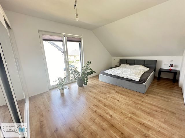 dom wolnostojący, 5 pokoi Brynica. Zdjęcie 13