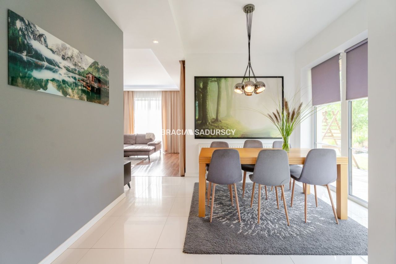 dom wolnostojący, 6 pokoi Węgrzce. Zdjęcie 12