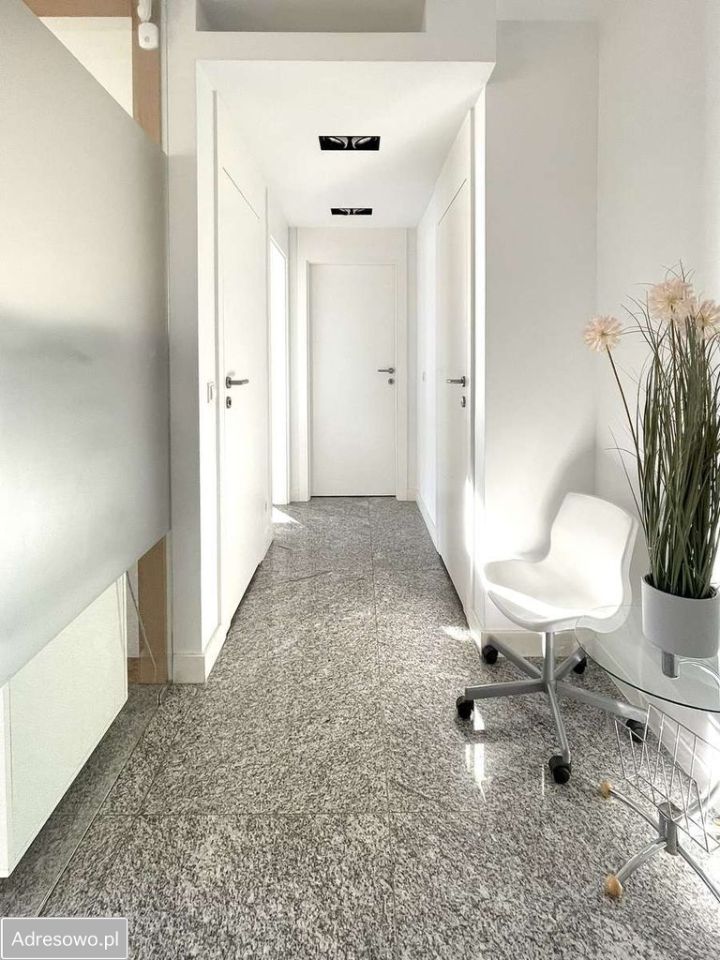 Biuro Warszawa Praga-Południe, ul. Krypska. Zdjęcie 2