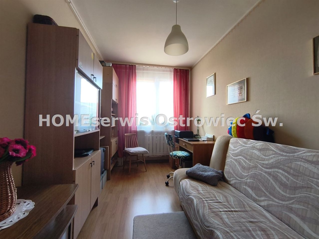 Mieszkanie 4-pokojowe Ostrowiec Świętokrzyski Centrum. Zdjęcie 2