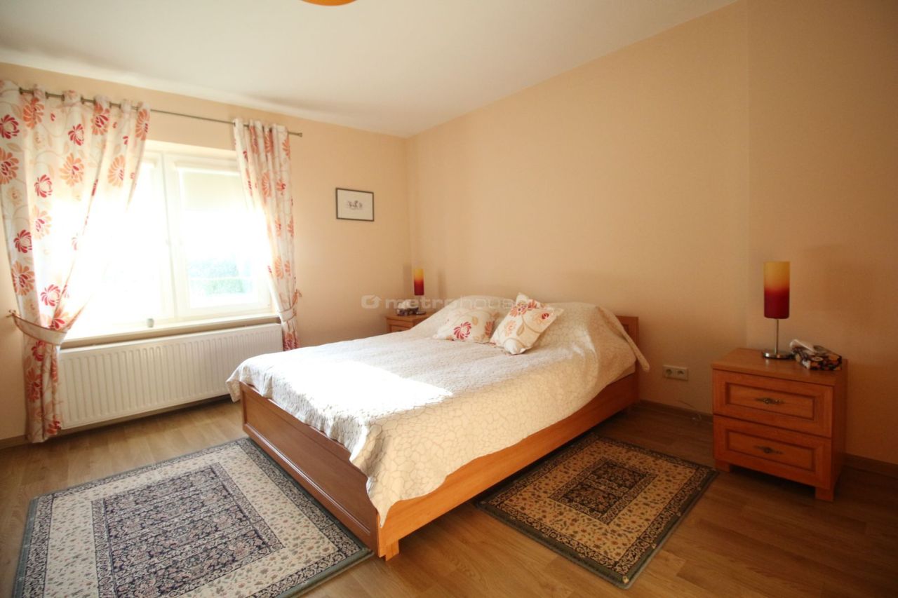 dom wolnostojący, 12 pokoi Przepitki. Zdjęcie 24