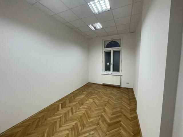 Lokal Kraków Śródmieście, ul. Karmelicka. Zdjęcie 6