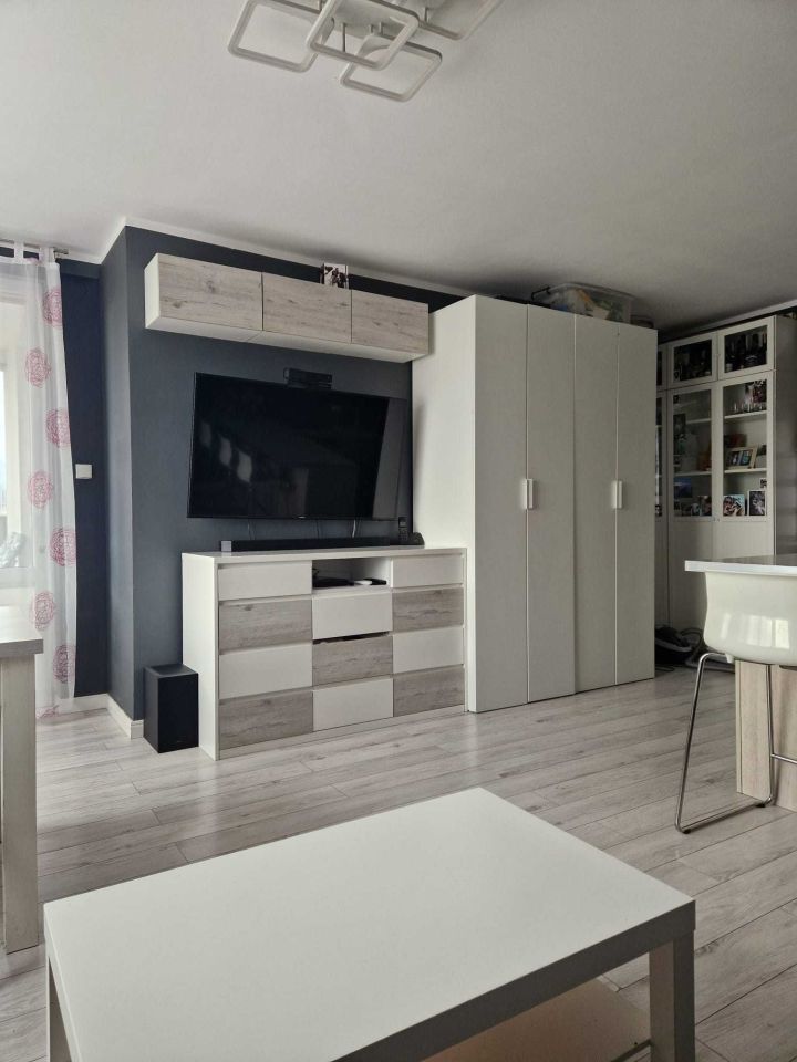 Mieszkanie 3-pokojowe Warszawa Wawer, ul. Rezedowa. Zdjęcie 2