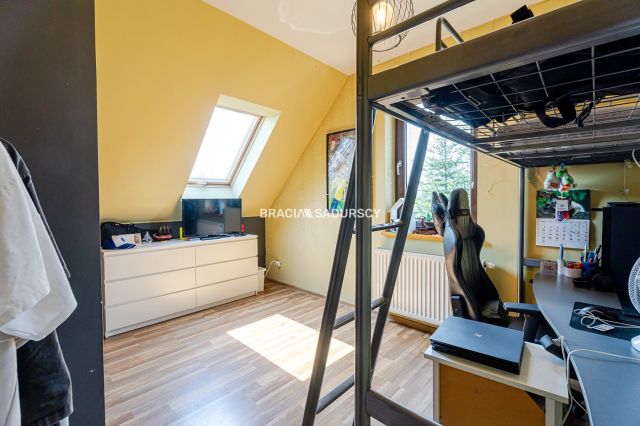 dom wolnostojący, 5 pokoi Polanowice. Zdjęcie 35