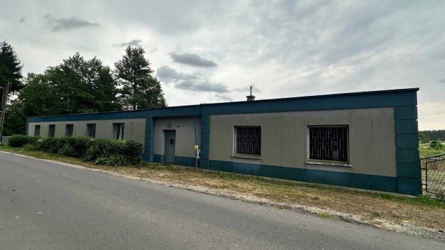 Nieruchomość komercyjna Kłopotów. Zdjęcie 1