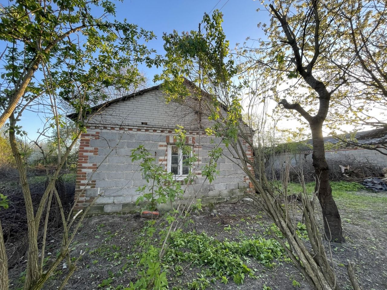 dom wolnostojący, 2 pokoje Średnie Duże. Zdjęcie 8