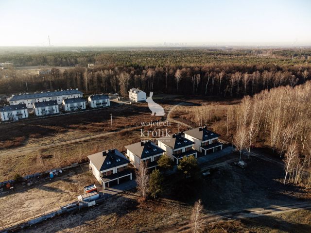 bliźniak, 3 pokoje Kobyłka, ul. Podleśna. Zdjęcie 1