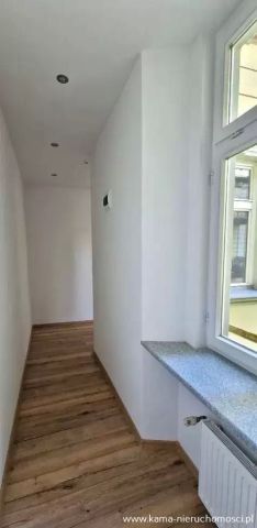 Mieszkanie 3-pokojowe Jelenia Góra Centrum. Zdjęcie 4