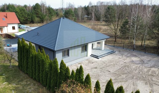 dom wolnostojący, 4 pokoje Jaktorów, ul. Chełmońskiego. Zdjęcie 3