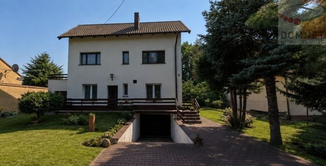 dom wolnostojący, 6 pokoi Otrębusy. Zdjęcie 1