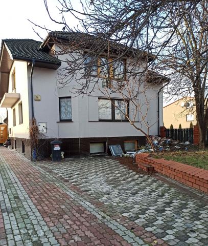 dom wolnostojący, 5 pokoi Biała Biała Dolna, ul. Jasnogórska. Zdjęcie 1