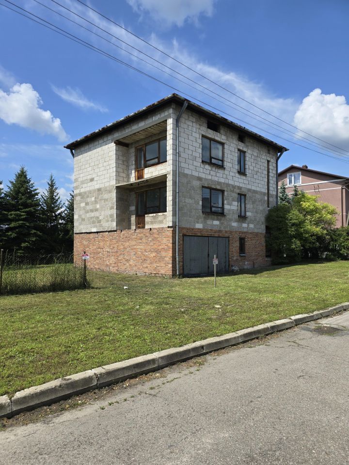 dom wolnostojący, 4 pokoje Opole Lubelskie Przedmieście, ul. Łąkowa. Zdjęcie 2